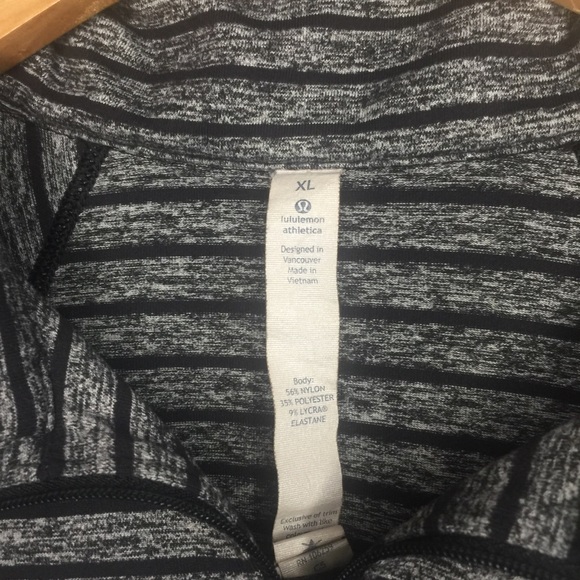 Lululemon size XL 1/2 Zip Raven Stripe Black - Picture 3 of 12